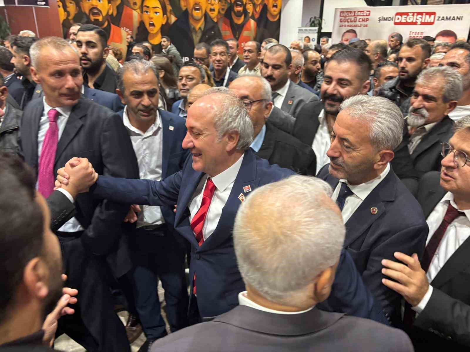 CHP Kocaeli’de yeni il başkanı Erdem Ercan oldu