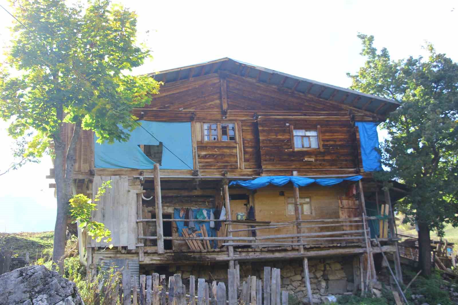 Şavşat’ın Maden köyü betonlaşmaya direniyor