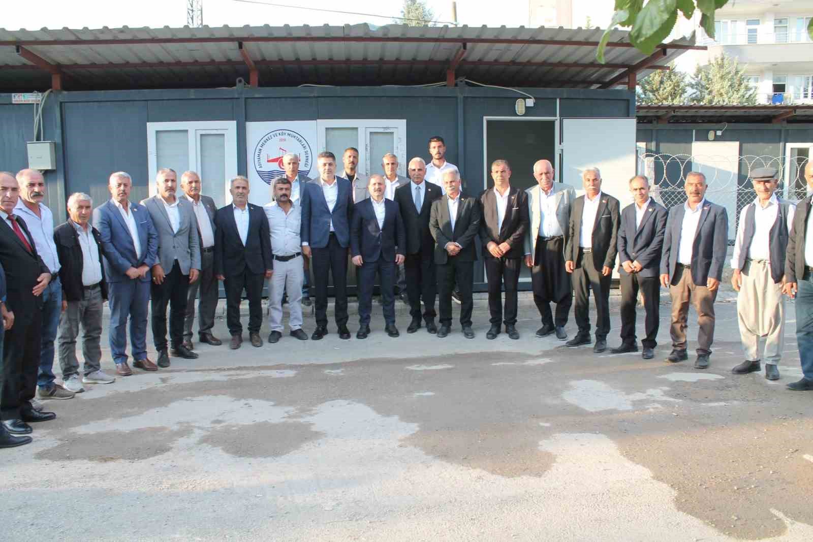 Adıyaman’da il protokolü muhtarlarla bir aray geldi