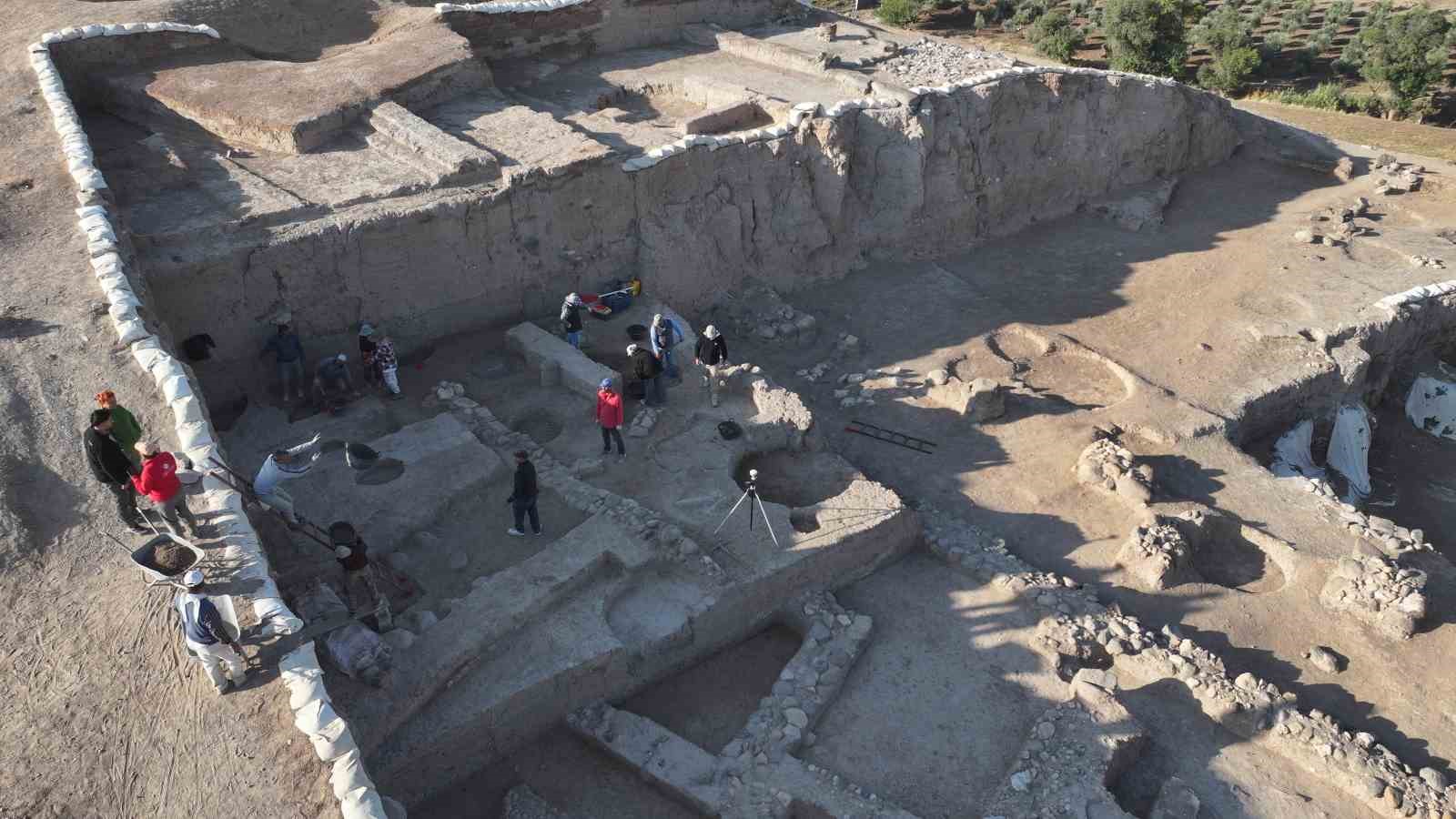 Kilis’teki Oylum Höyük kazılarında yeni Hitit çivi yazılı belgeler bulundu