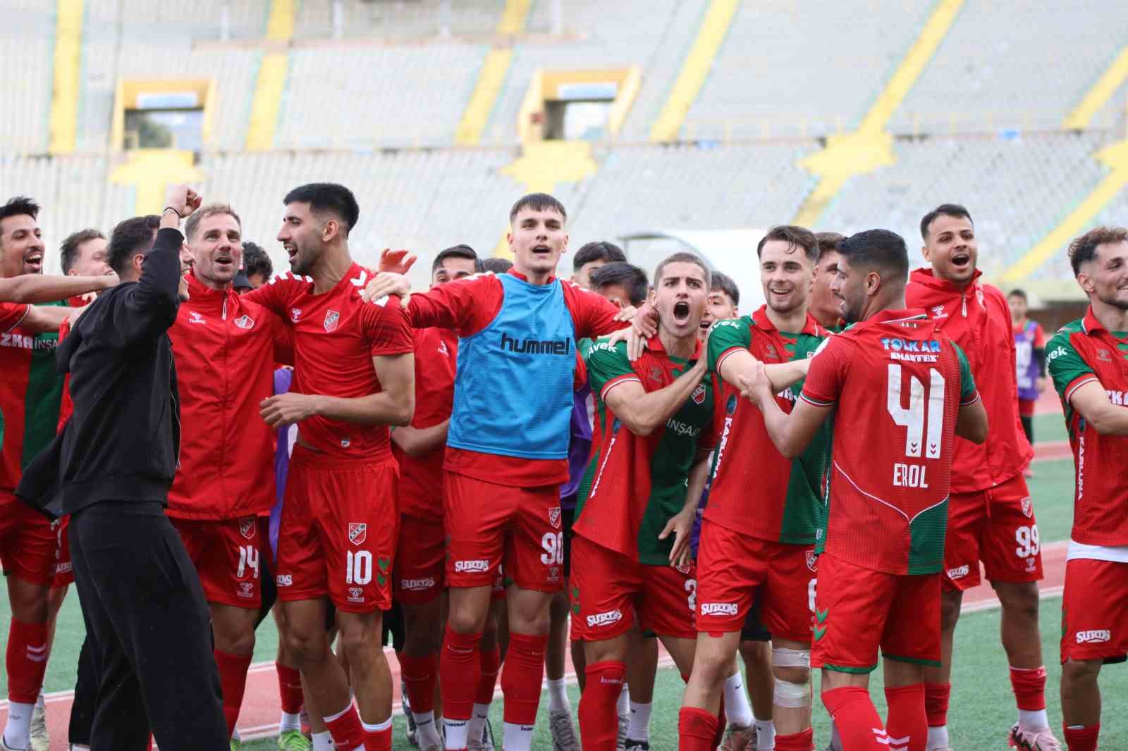 Karşıyaka, liderlik koltuğuna oturdu
