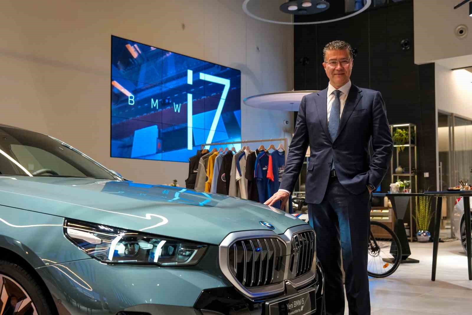 Garanti BBVA&rsquo;dan 2&rsquo;nci elde u&ccedil;tan uca dijital taşıt kredisi
