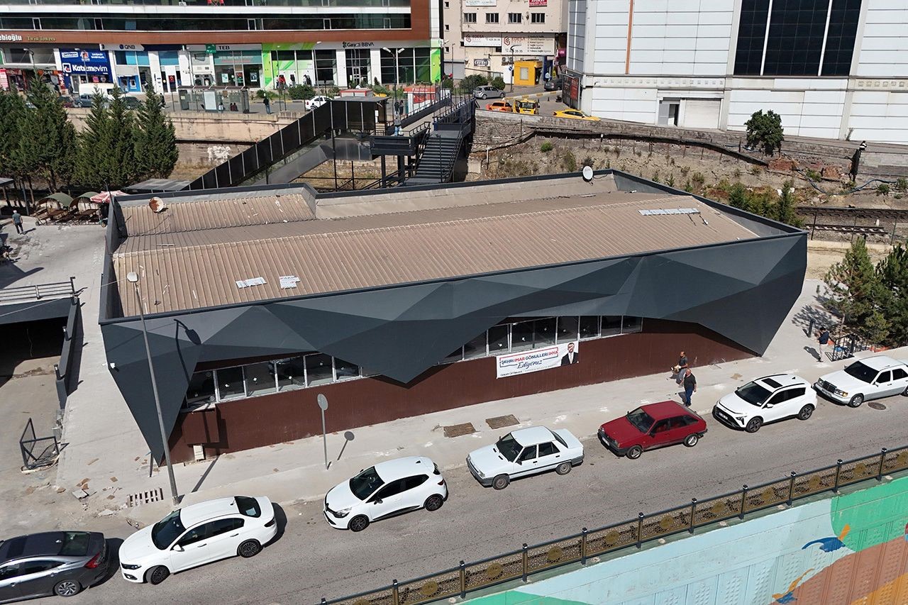 Karab&uuml;k Belediyesi Sanat Evi&rsquo;nde sona yaklaşıldı
