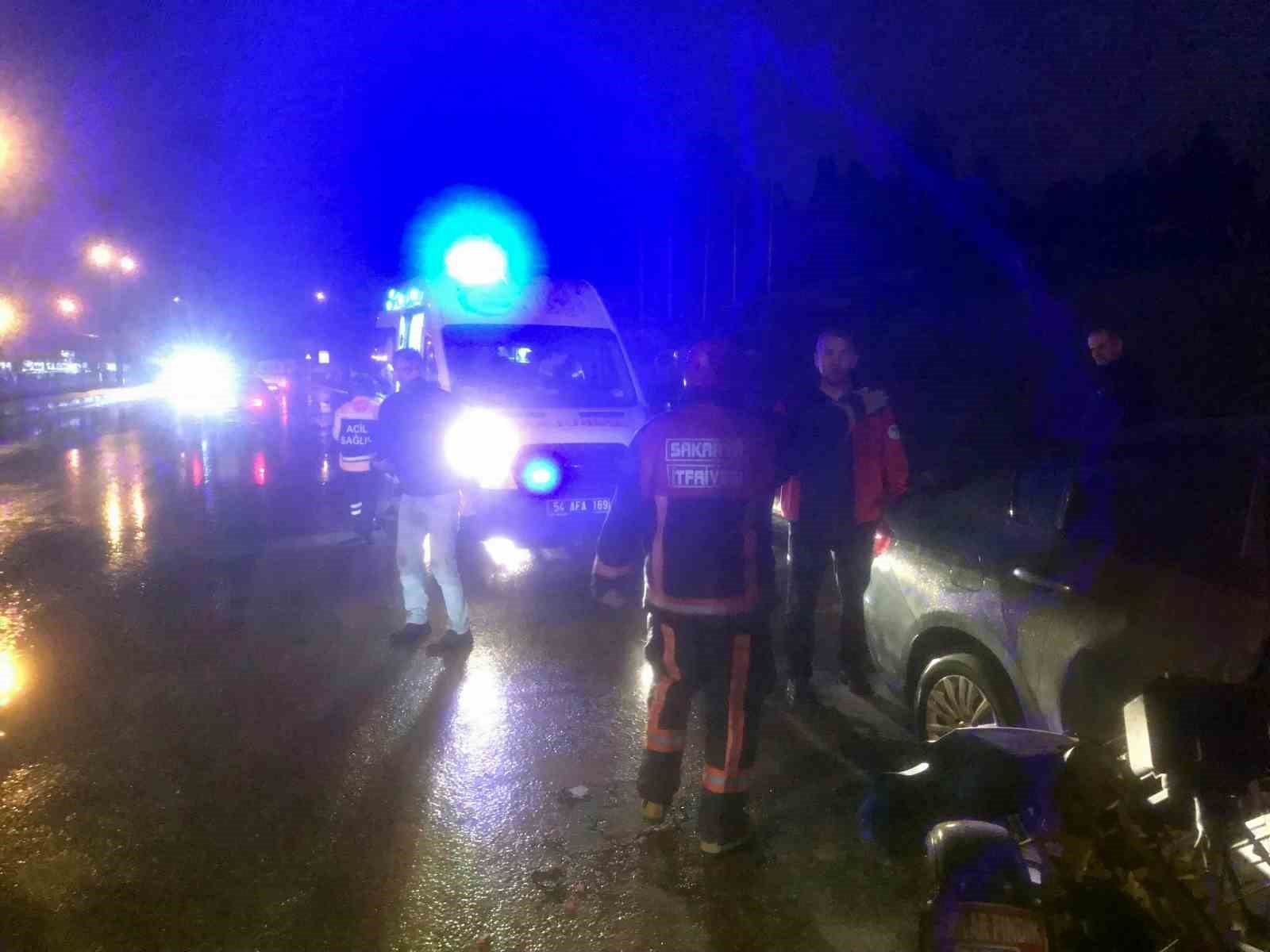 Sakarya’da otomobil ile patpat çarpıştı: 6 yaralı
