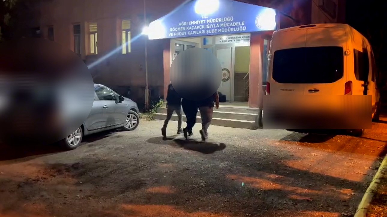 Ağrı&rsquo;da yapılan operasyonda 16 d&uuml;zensiz g&ouml;&ccedil;men yakalandı
