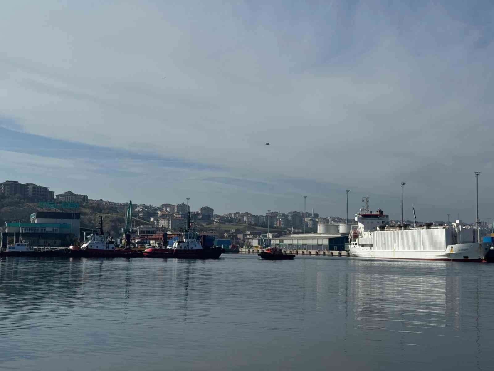 Bandırma ahır kokulu günlerine geri döndü
