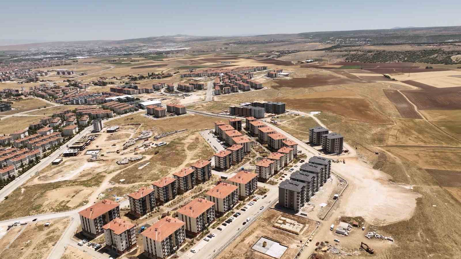 Bakan Kurum: "500 bin konutu daha milletimizle buluşturacağız"