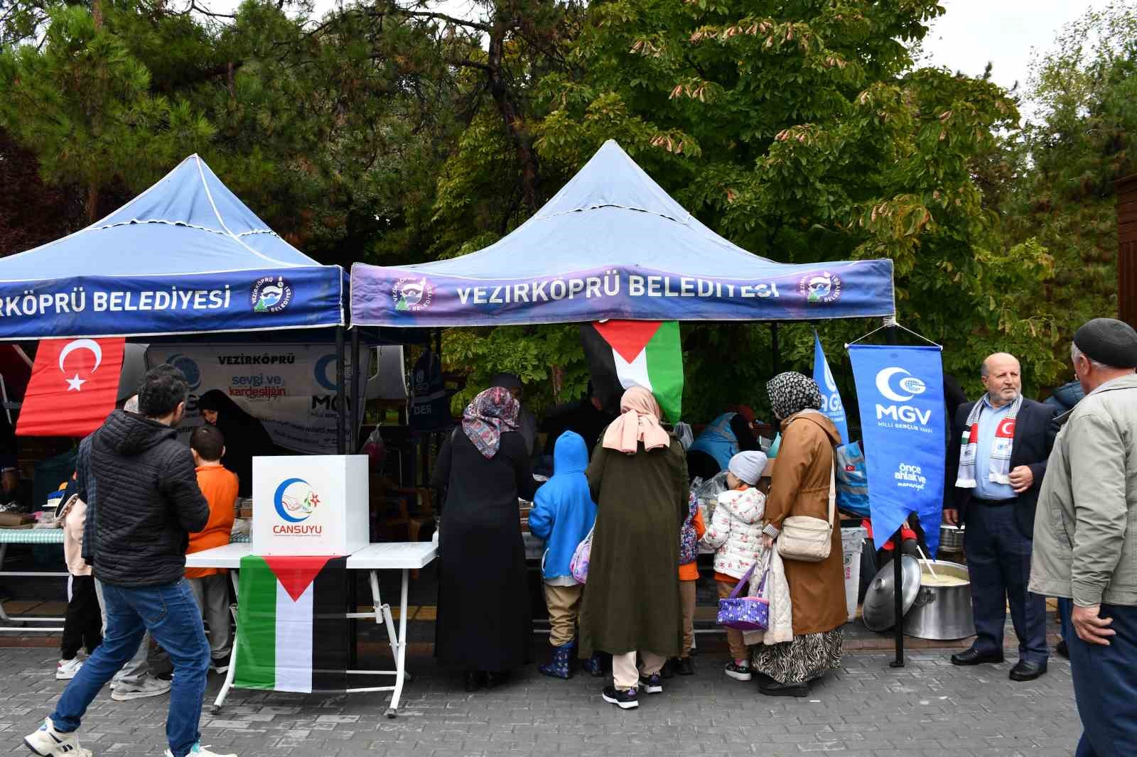 Gazze yararına hayır çarşısı