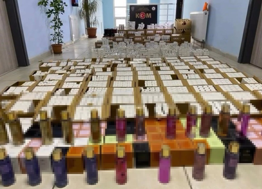 Kütahya’da 3 bin 755 şişe kaçak parfüm ele geçirildi