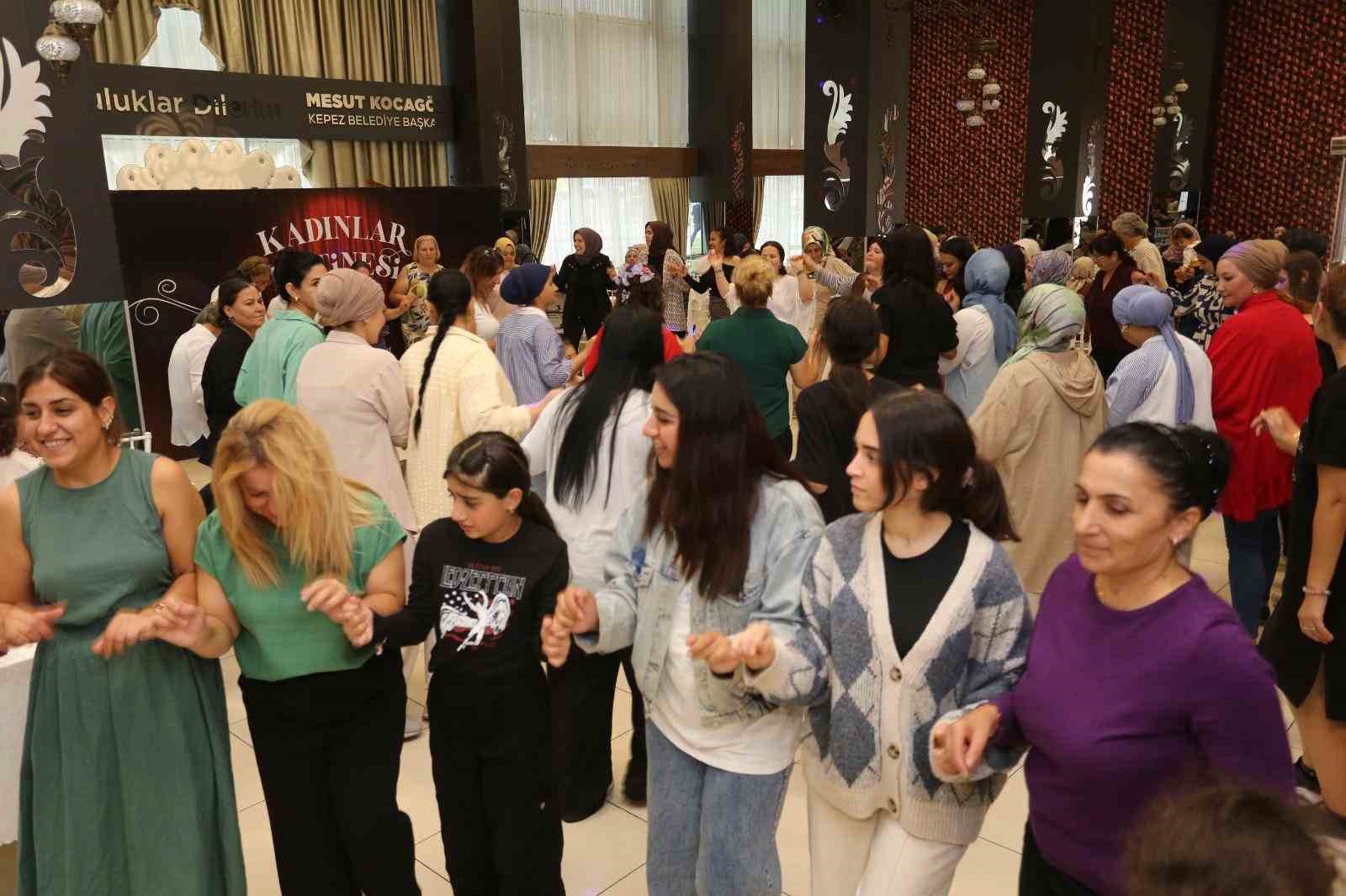 Kepezli kadınlar matinede buluştu