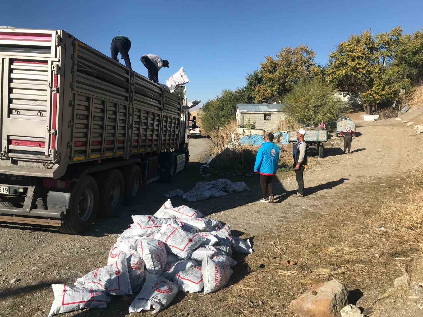 Bulanık Kaymakamlığından 5 bin aileye kömür desteği