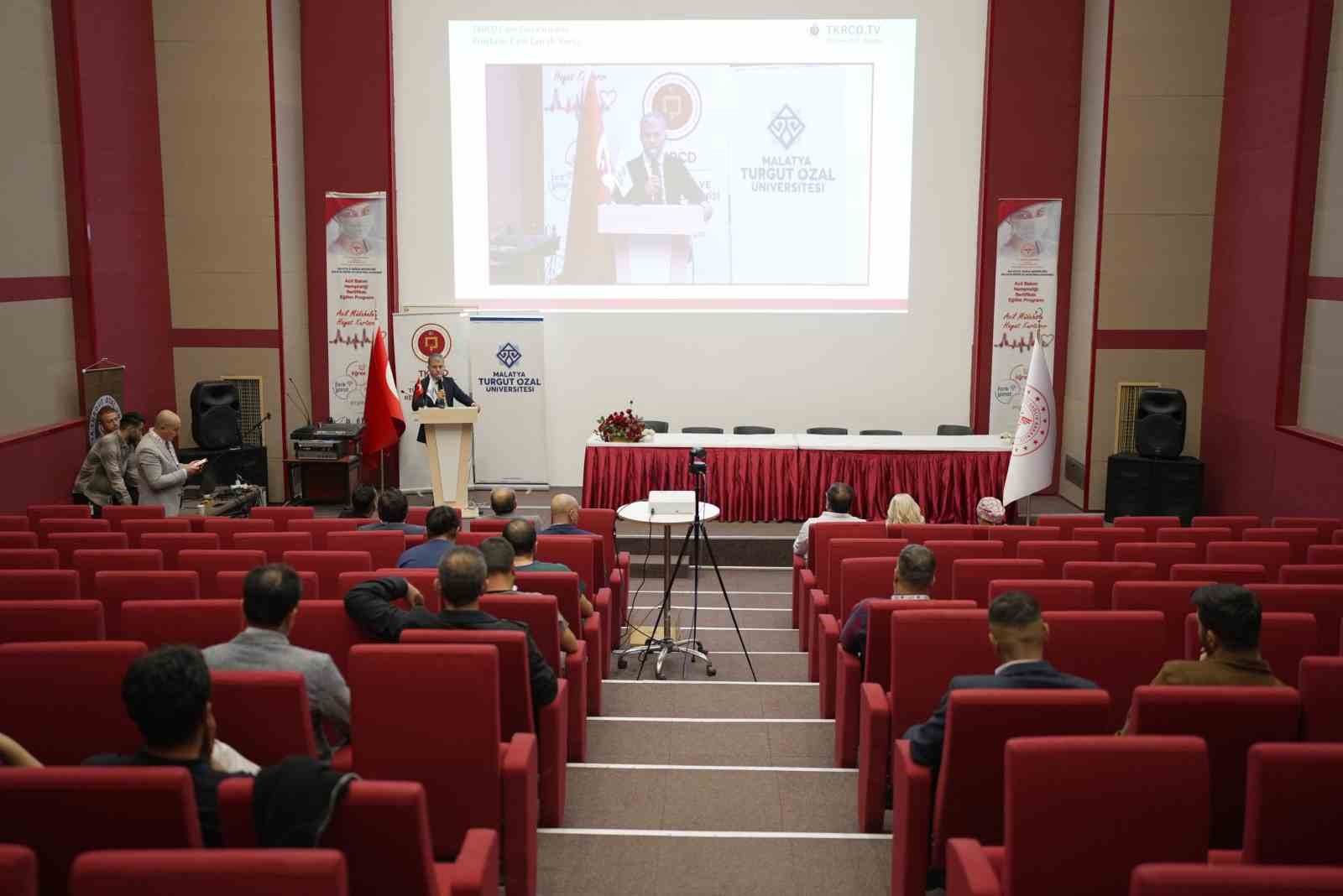 MEAH&rsquo;ta 14 başarılı ameliyat canlı olarak ger&ccedil;ekleştirildi
