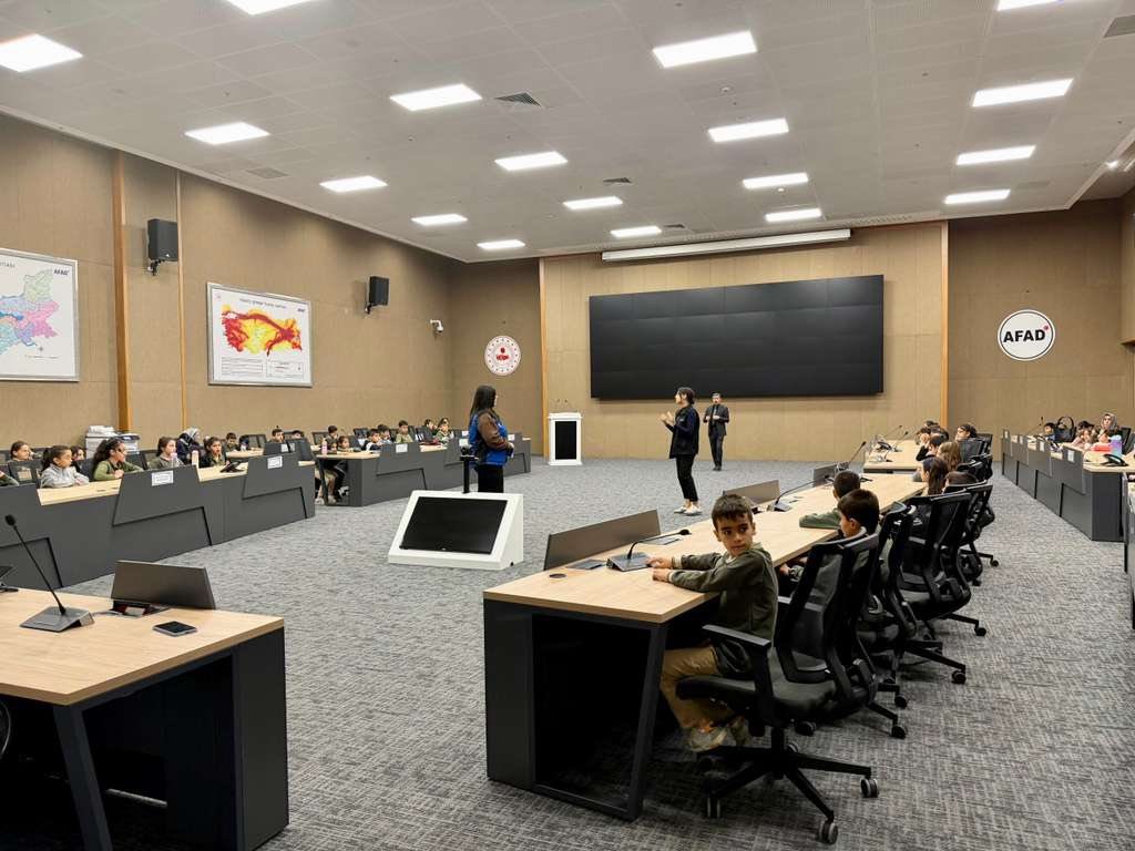 Elazığ&rsquo;da &ouml;ğrencilere afet farkındalık eğitimi
