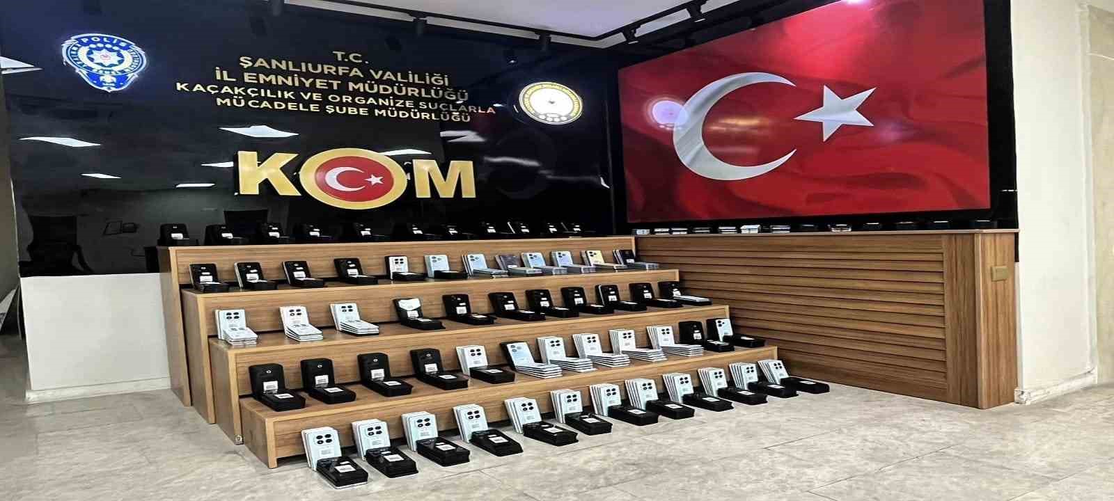 Milyonluk ka&ccedil;ak&ccedil;ılık polise takıldı
