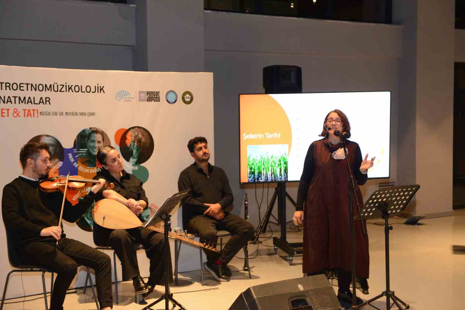 Nil&uuml;fer&rsquo;de pancarın &ouml;yk&uuml;s&uuml; m&uuml;zik, rit&uuml;el ve lezzetle buluştu
