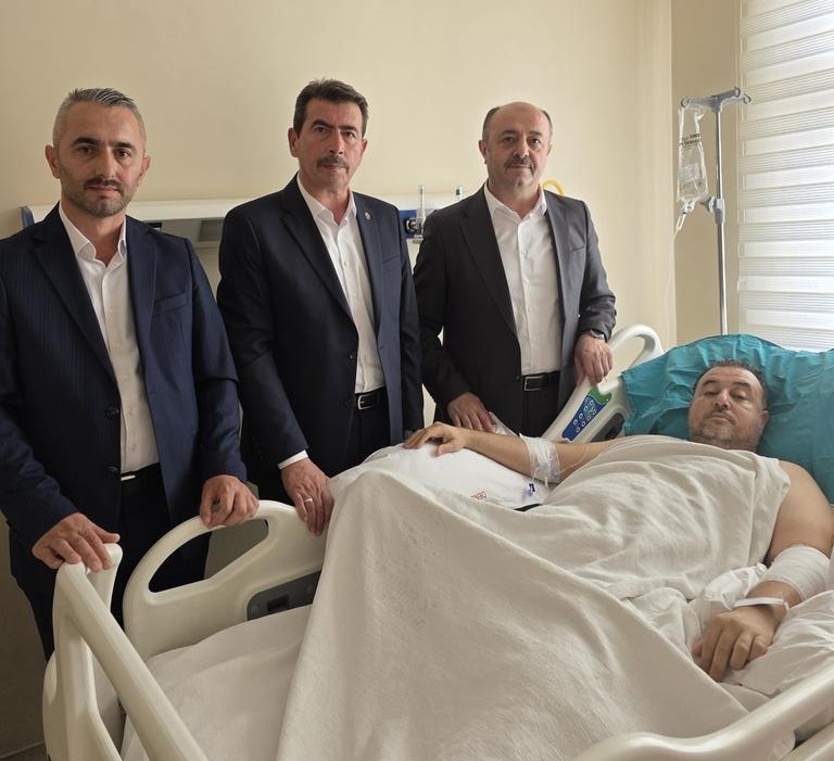 Denizli&rsquo;de silahlı saldırıya uğrayan okul m&uuml;d&uuml;r&uuml;n&uuml;n tedavisi devam ediyor
