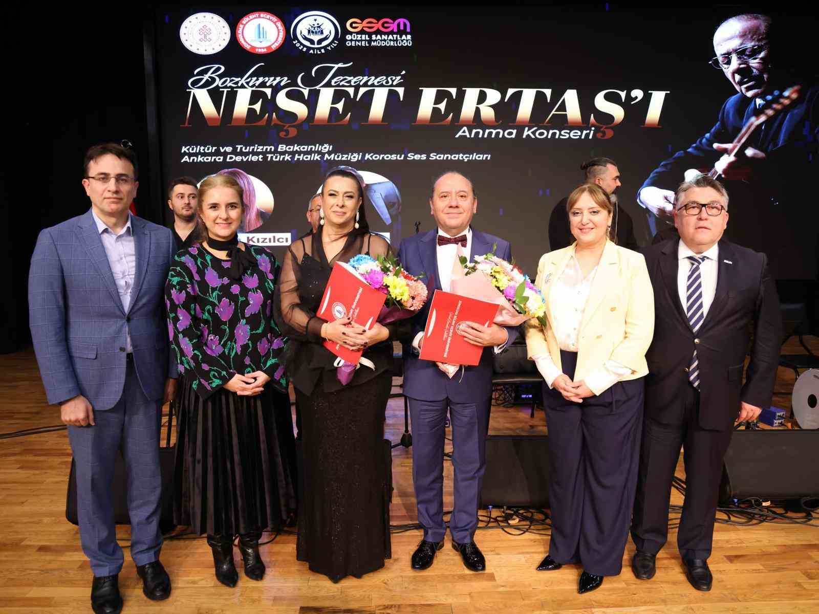 Bozkırın Tezenesi Neşet Ertaş, Vefatının 13. yıl dönümünde türkülerle anıldı