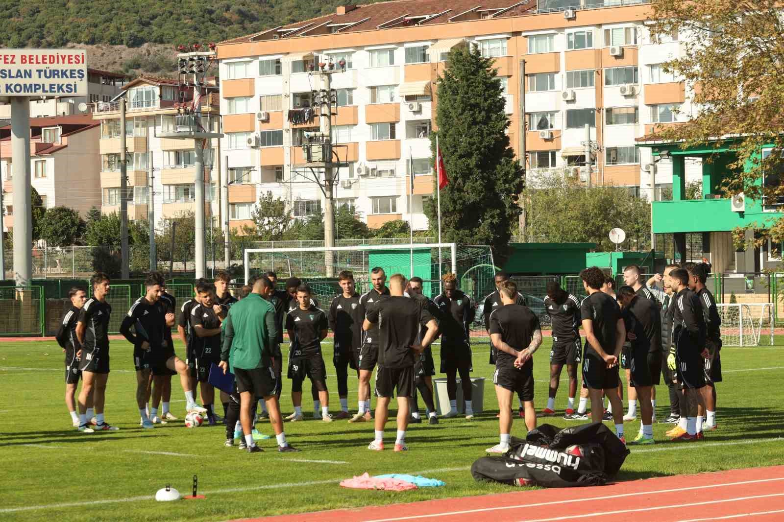 Selçuk İnan: "Alanyaspor maçında taraftarlarımıza ihtiyacımız var"