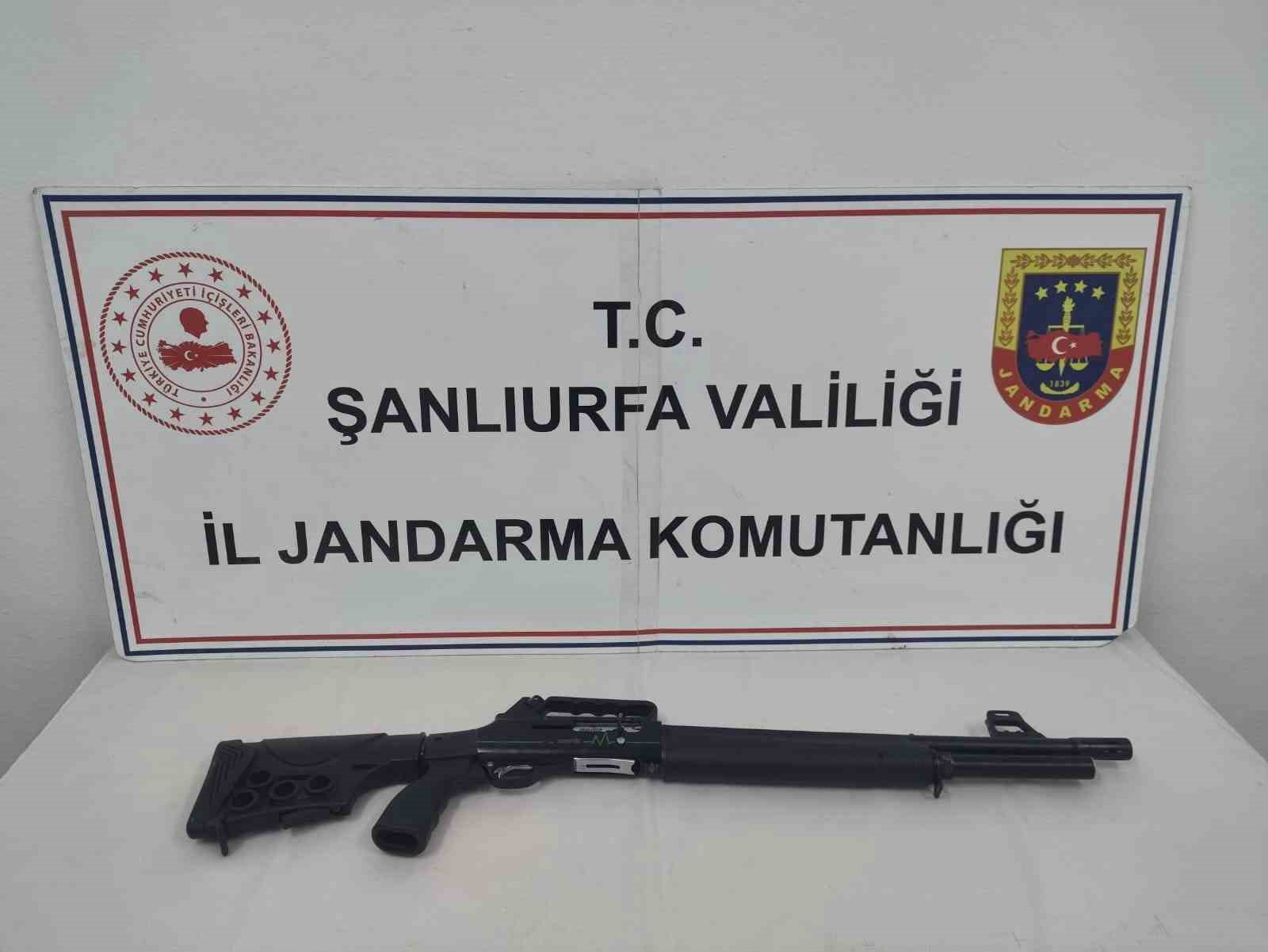 Şanlıurfa&rsquo;da ruhsatsız silah operasyonu: 1 g&ouml;zaltı
