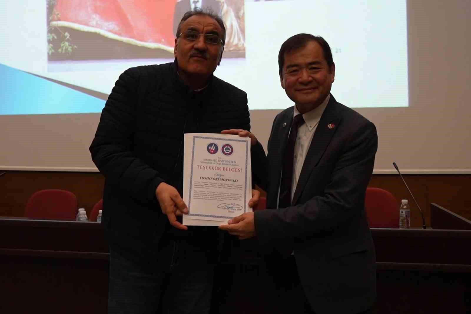 Japon deprem uzmanı o b&ouml;lgeyi işaret etti: "400 yıldır biriktirdiği nokta var, dikkatli olunmalı"
