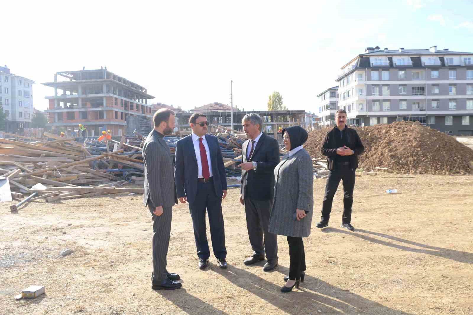 Kütahya’da devam eden eğitim yatırımlar yerinde incelendi