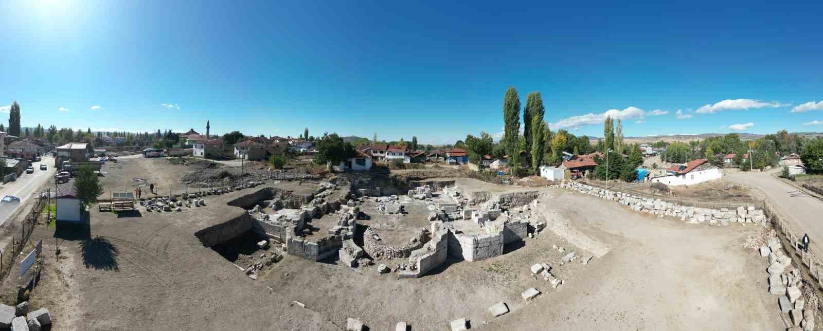 Kısa vadeli kazılar ilçenin tarihine ket vuruyor