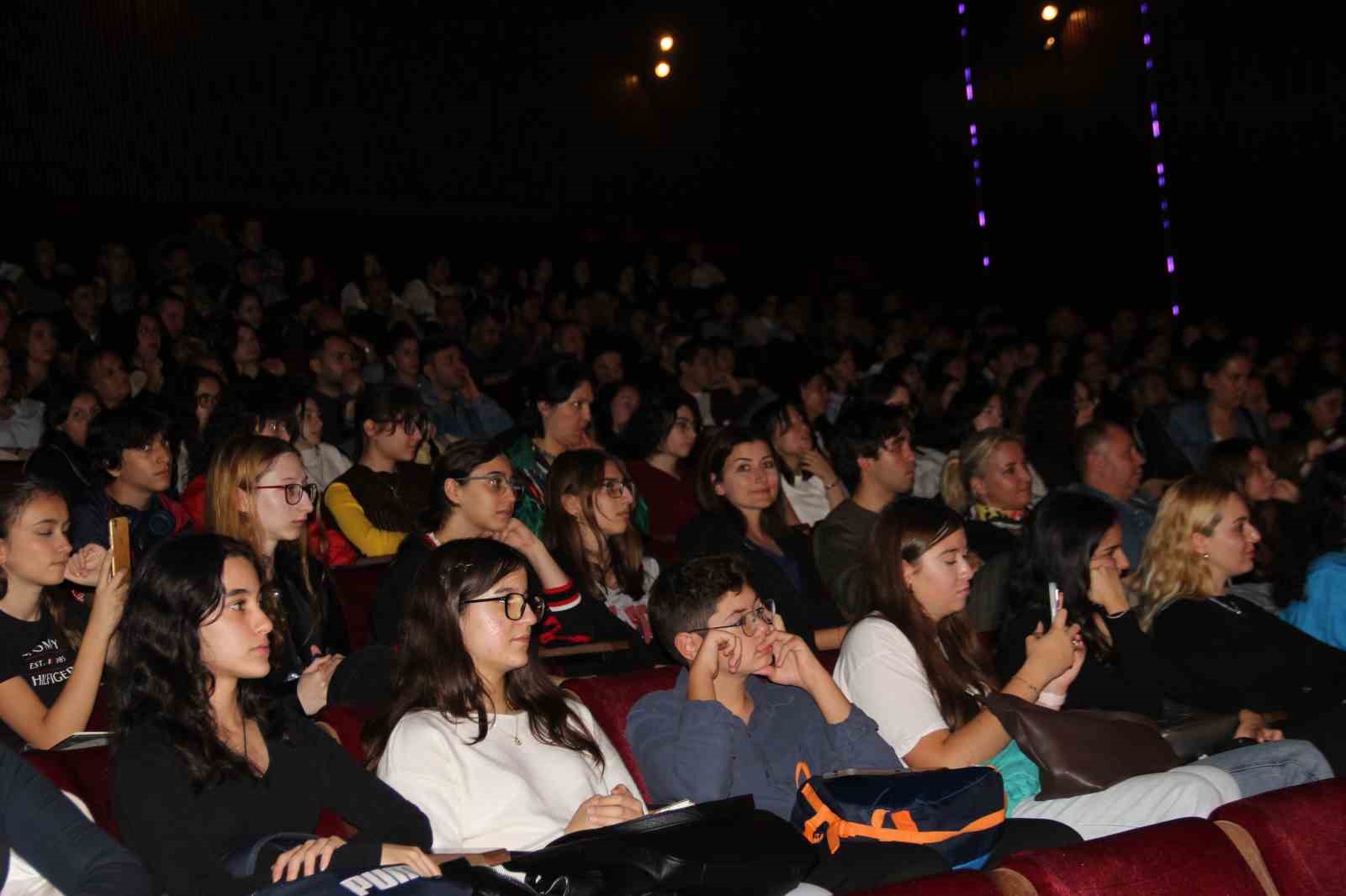 Sahne Tozu Tiyatrosu Actor Club&rsquo;dan uluslararası etkinlik
