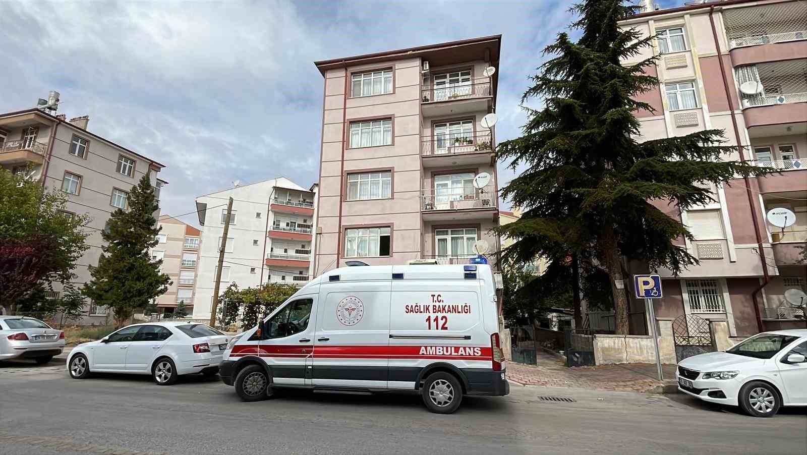 Yalnız yaşayan yaşlı adam evinde ölü bulundu