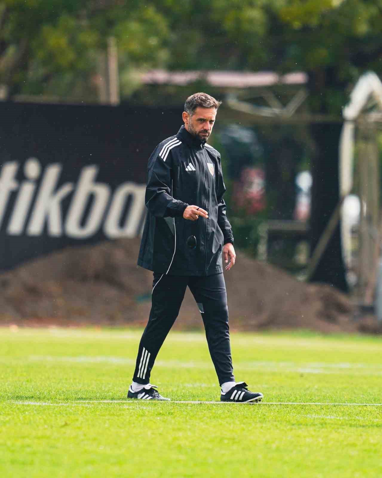 Djalovic mağlubiyetle başladı