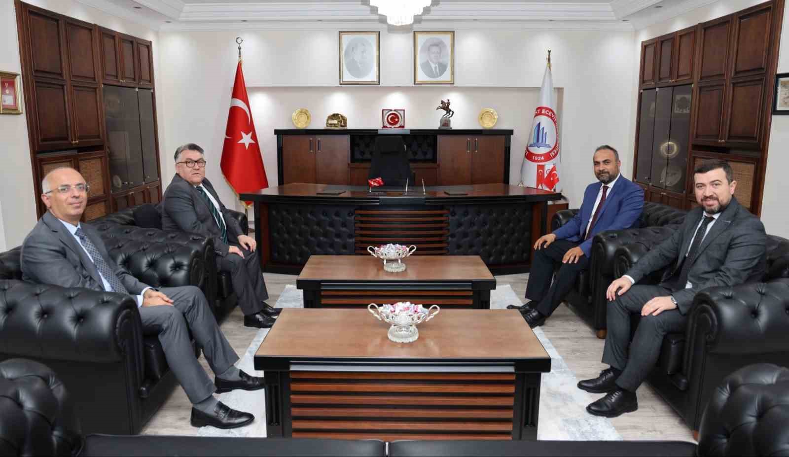 BARÜ Rektörü Akkaya&rsquo;dan Rektör Özölçer&rsquo;e nezaket ziyareti