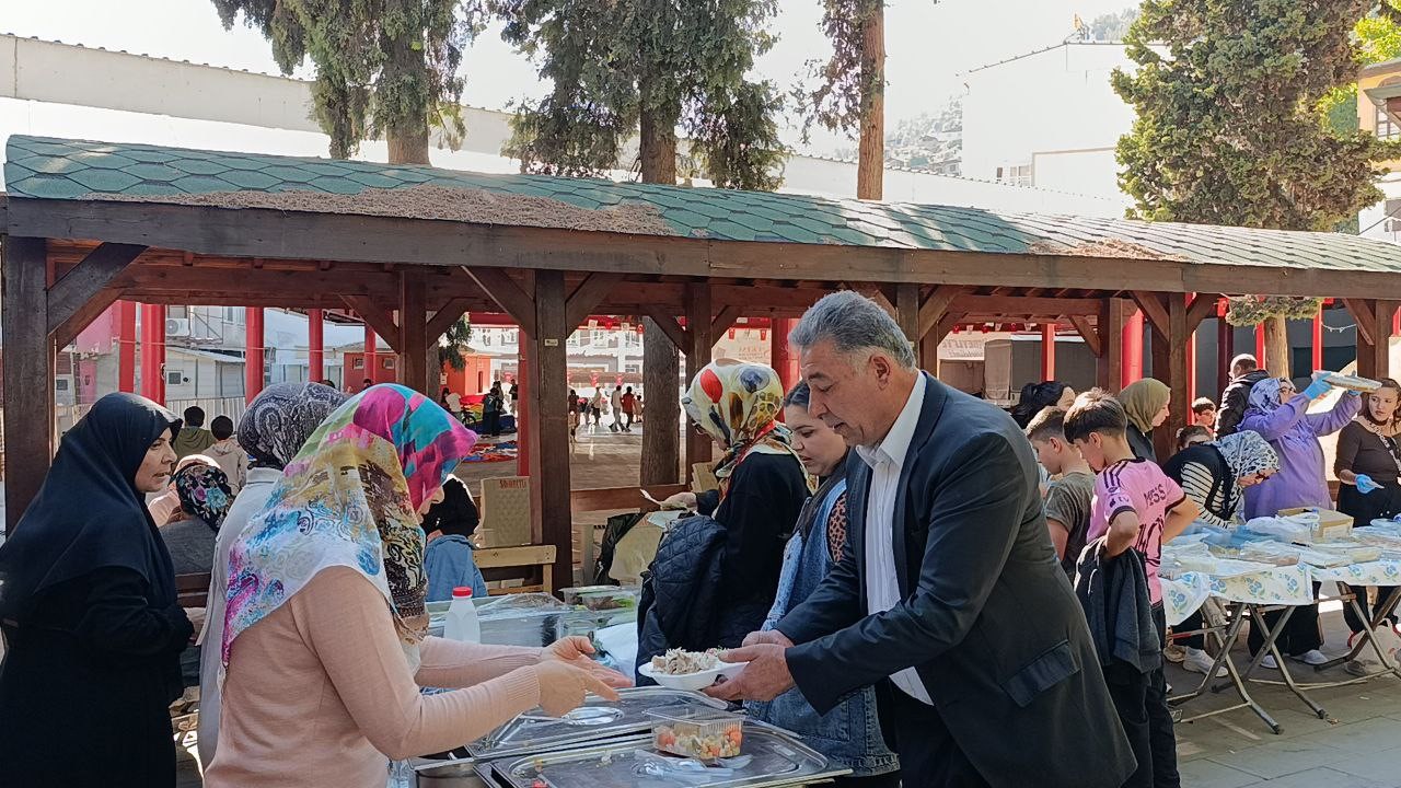 Saimbeyli&rsquo;de kadınlar Gazze için tek yürek oldu