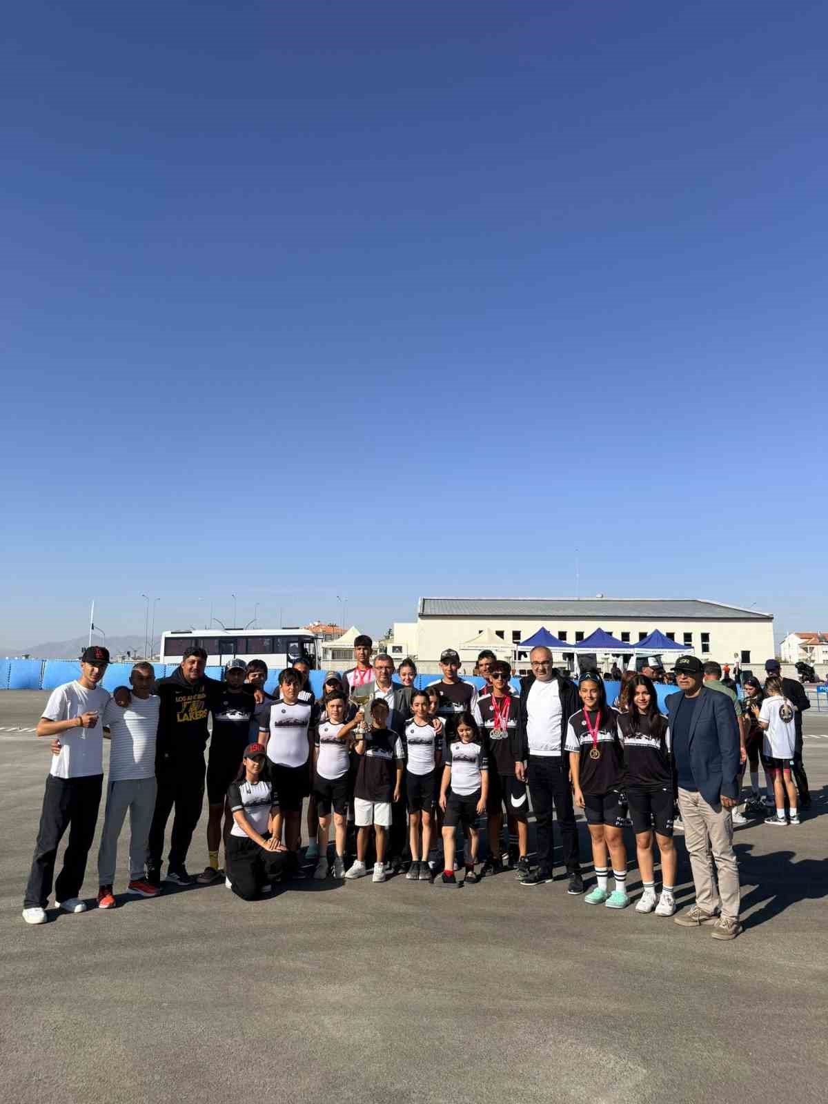 Kayseri Tekerlekli Paten Takımı T&uuml;rkiye şampiyonu oldu
