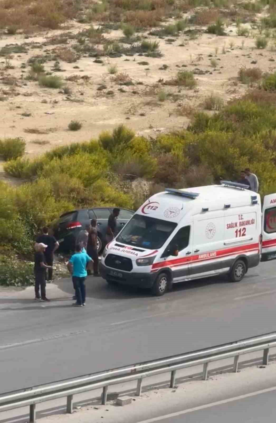 Otomobil yoldan çıktı: 1 ölü