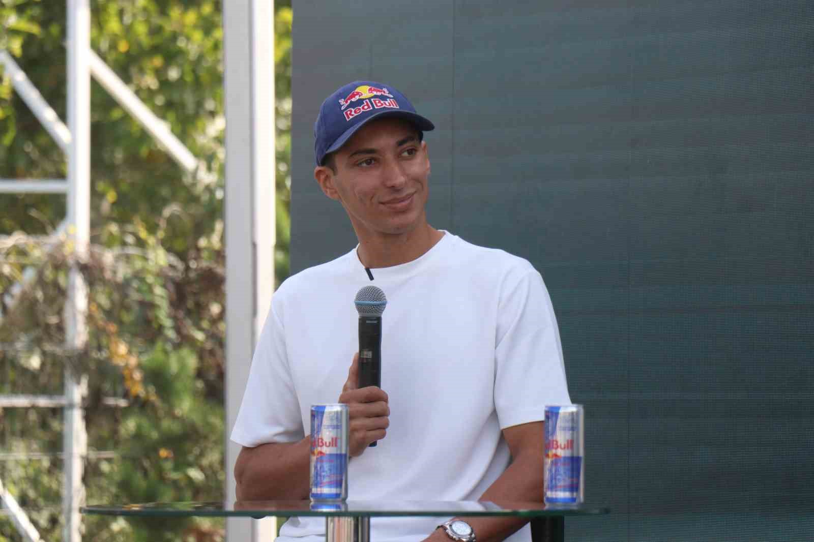 Toprak Razgatlıoğlu: "Hedefimiz her zaman kazanmak ve şampiyonluk elde etmek"