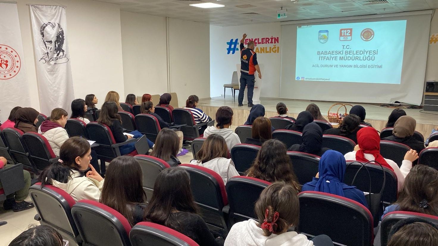 Babaeski KYK kız yurdunda yangın eğitimi
