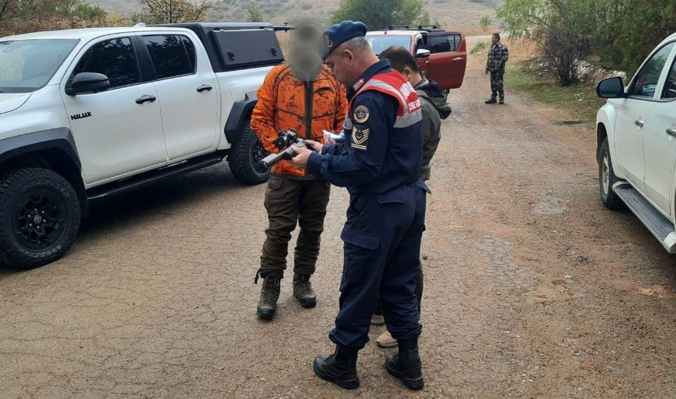 Kırşehir’de 4 kaçak avcı yakalandı