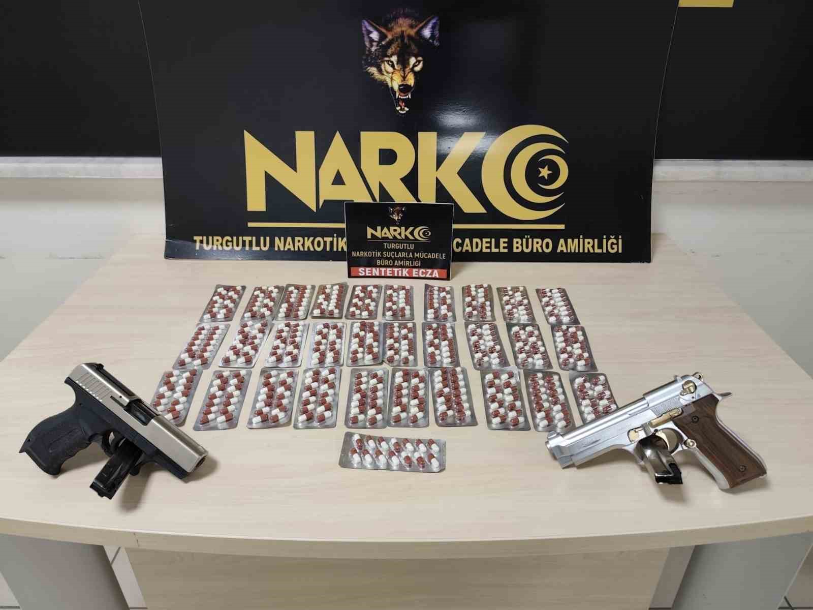 Turgutlu’da uyuşturucu operasyonu: 3 şüpheli tutuklandı