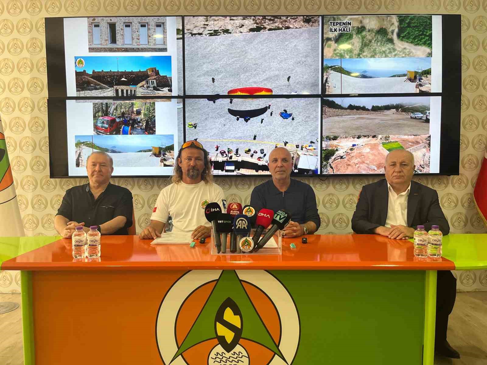 Alanyaspor&rsquo;dan yama&ccedil; paraş&uuml;t&uuml; faaliyetleri a&ccedil;ıklaması
