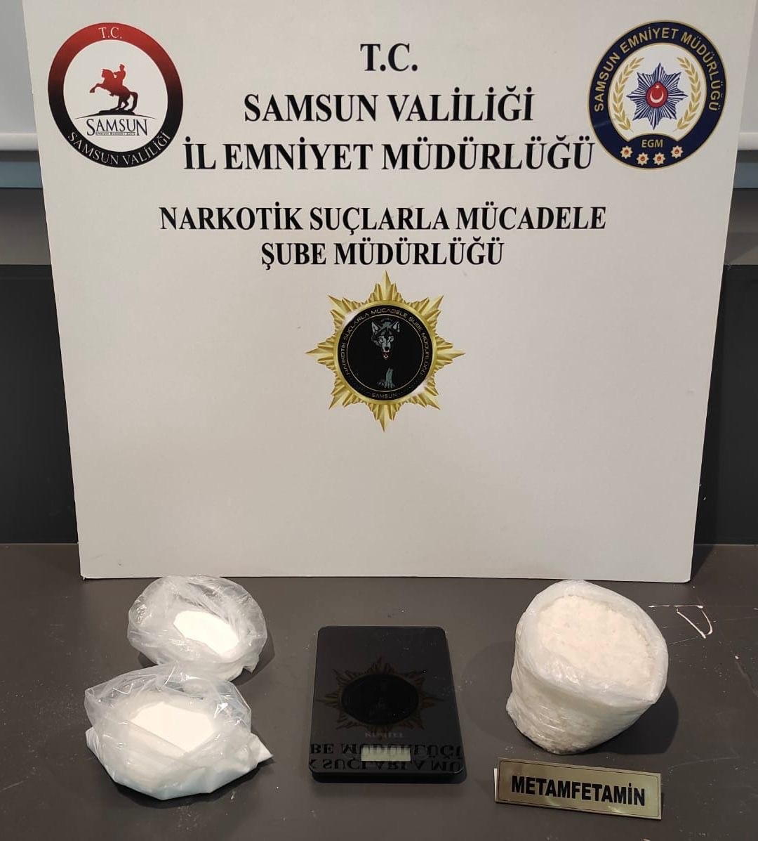 Samsun’da uyuşturucu operasyonu: 1 kilo 700 gram metamfetamin ele geçirildi