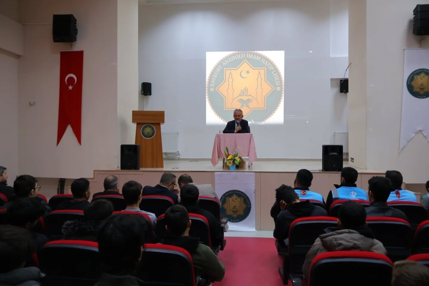 Bayburt’ta İmam Hatipliler Haftası kutlandı