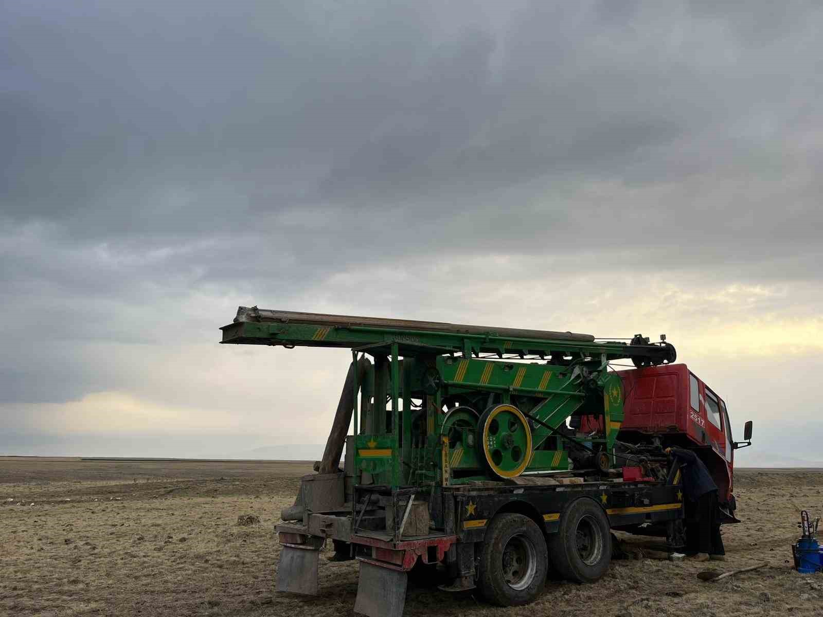 Akyaka’da 53 metreden su çıktı