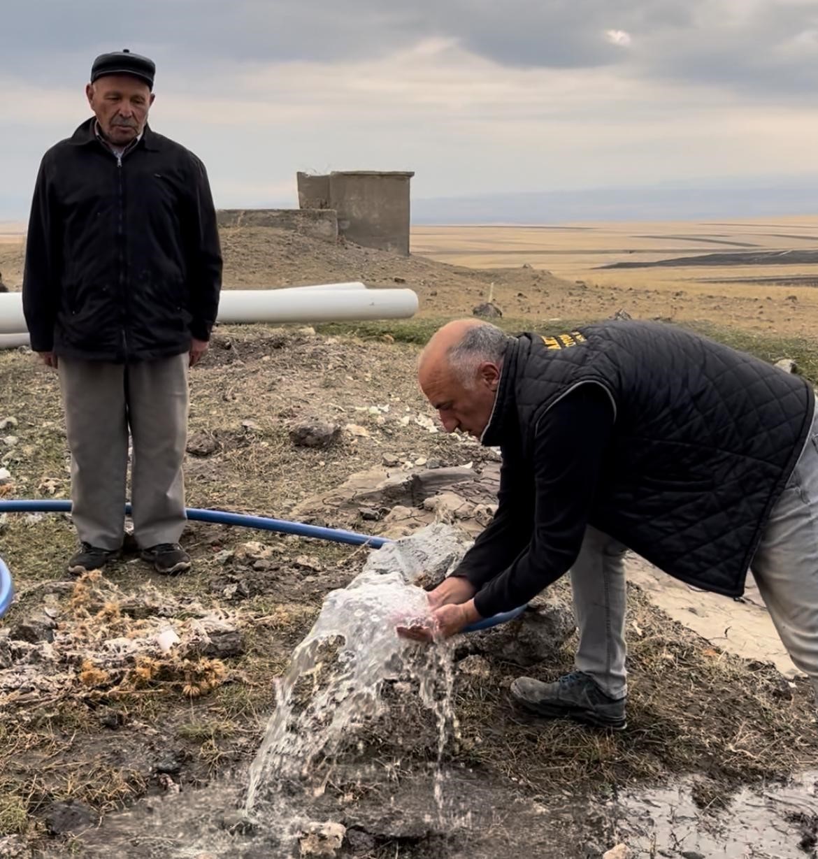 Akyaka&rsquo;da 53 metreden su &ccedil;ıktı
