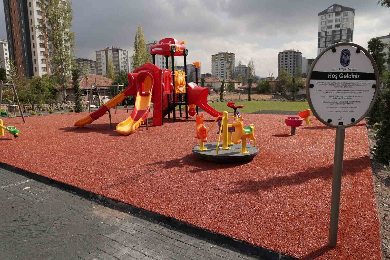 Melikgazi Belediyesi ilçeye 5 yeni park daha kazandırıyor