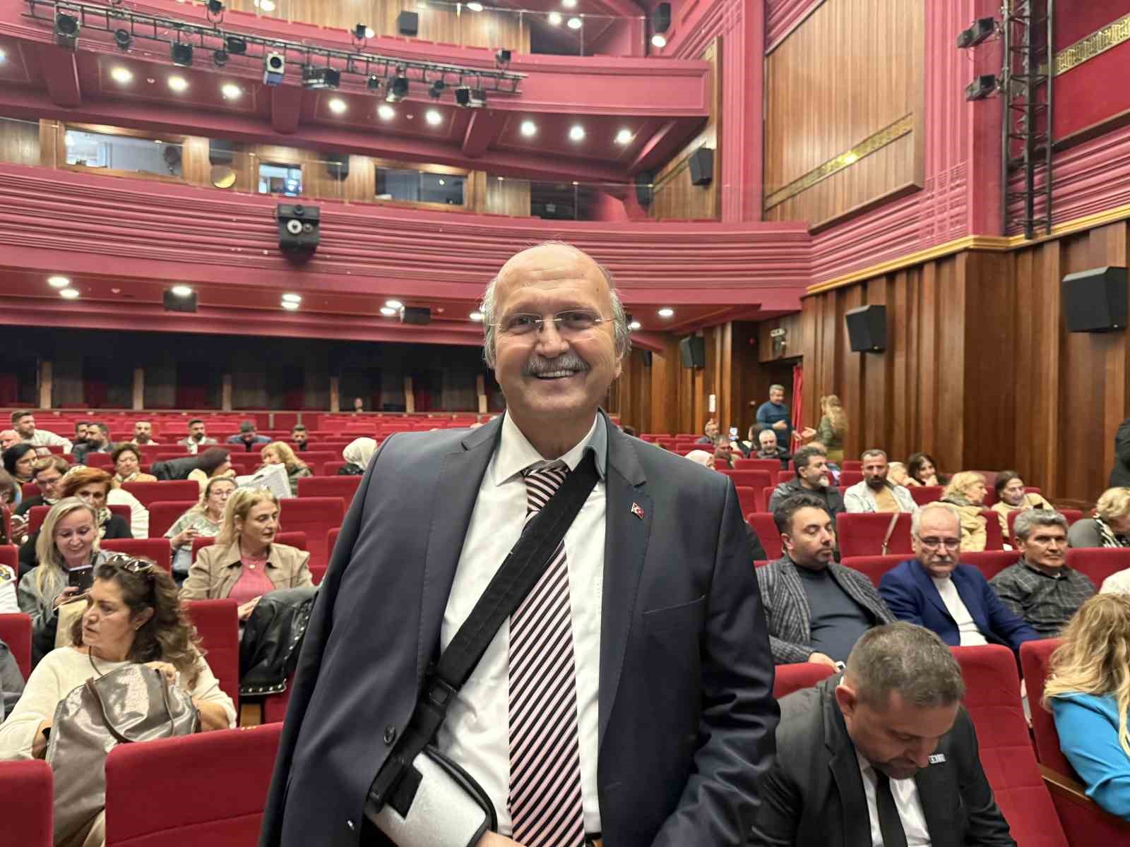 "Canımdan Can" filmi galası yoğun ilgi gördü