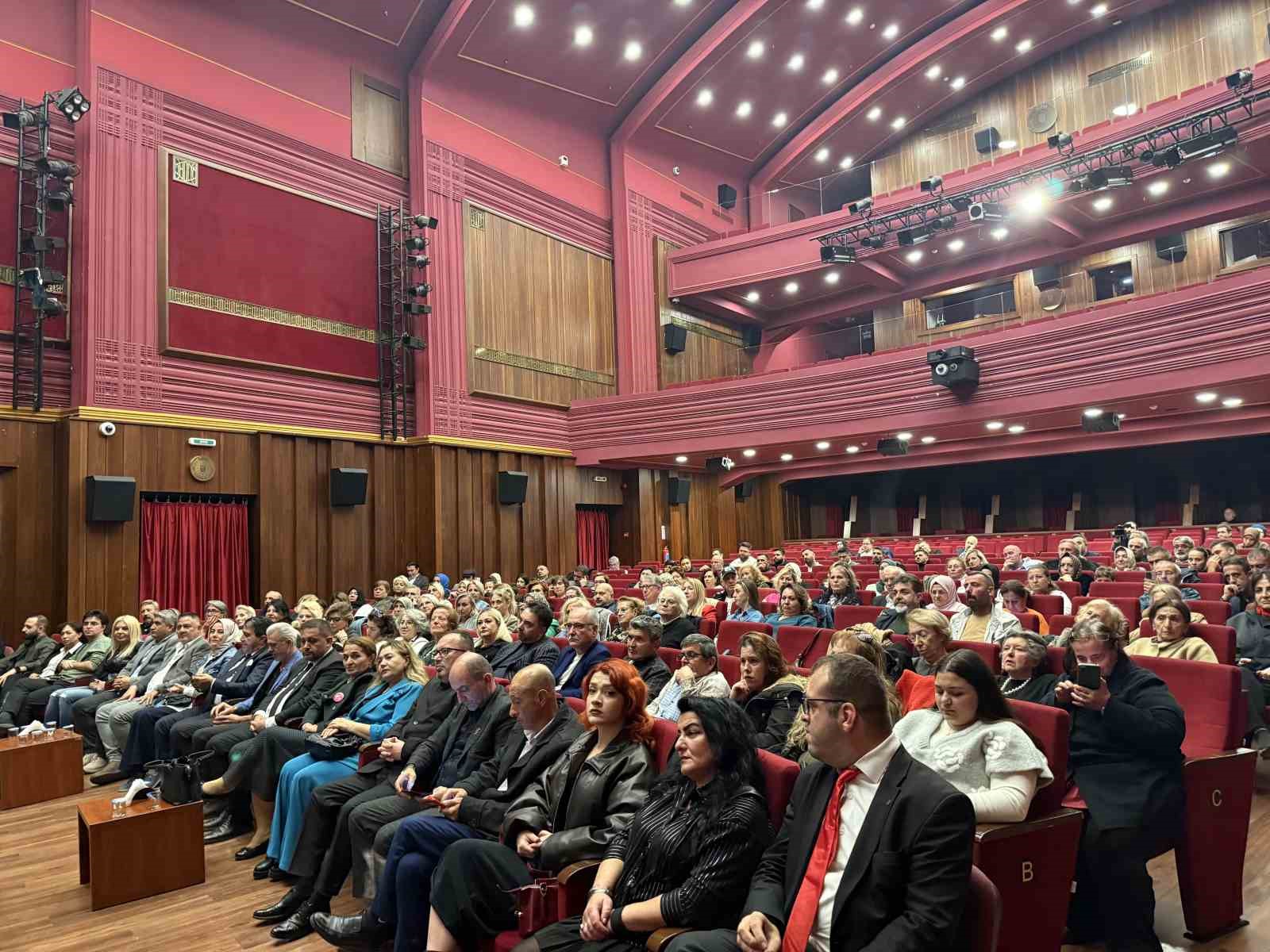 "Canımdan Can" filmi galası yoğun ilgi g&ouml;rd&uuml;
