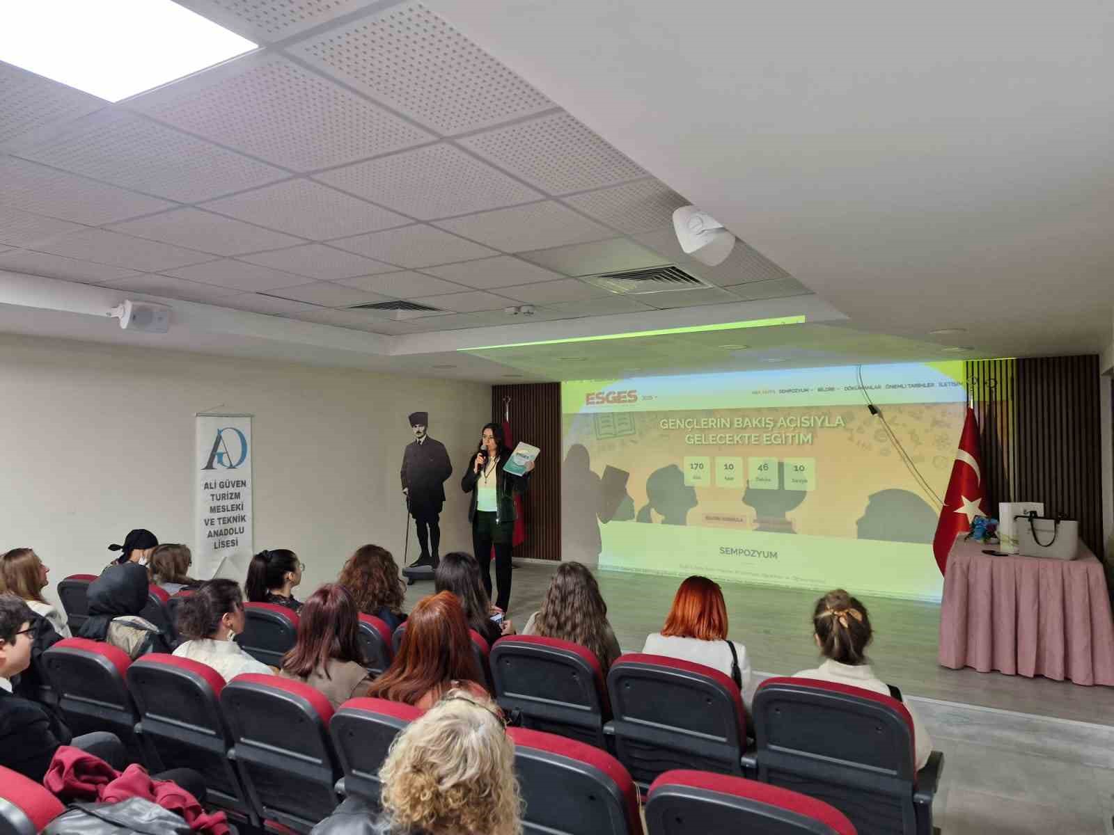 ESGES &rsquo;Bilimsel Araştırma Okuryazarlığı ve Akademik Yazma&rsquo; eğitimleri başladı
