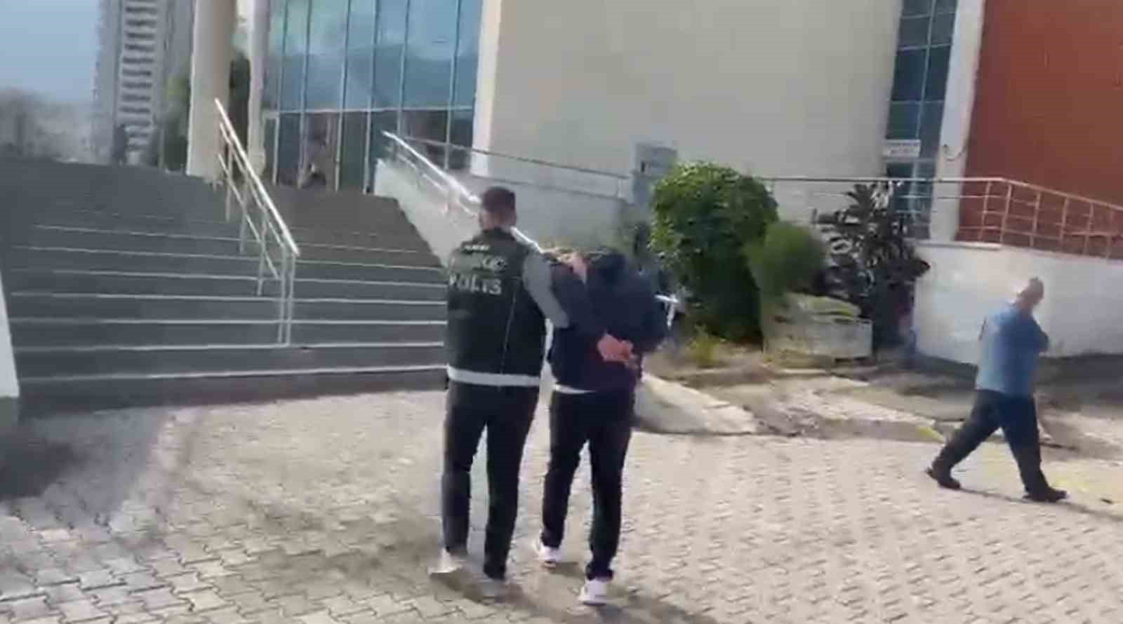 İskenderun’da uyuşturucu satıcısı tutuklandı