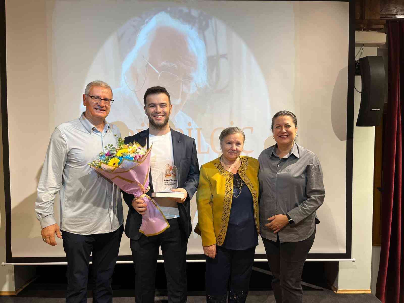 &lsquo;Ş&uuml;kr&uuml; Bilgi&ccedil; &Ouml;yk&uuml;&rsquo; &ouml;d&uuml;l&uuml; sahibini buldu
