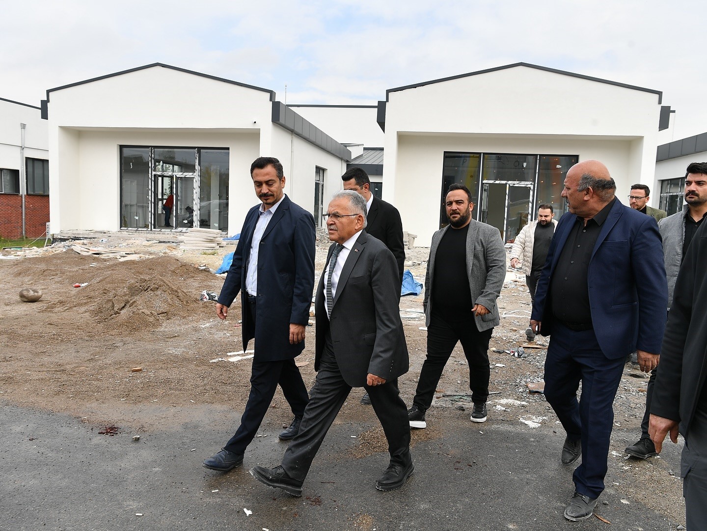 Başkan B&uuml;y&uuml;kkılı&ccedil;, aileden gelen hayırla alzheimer hastalarına umut olacak
