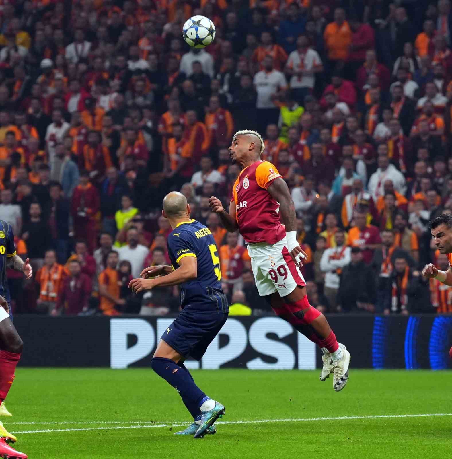 UEFA Şampiyonlar Ligi: Galatasaray: 1 - Bodo/Glimt: 0 (Maç devam ediyor)

